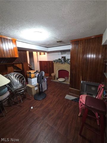 16305 Eldamere Avenue, Cleveland, OH 44128