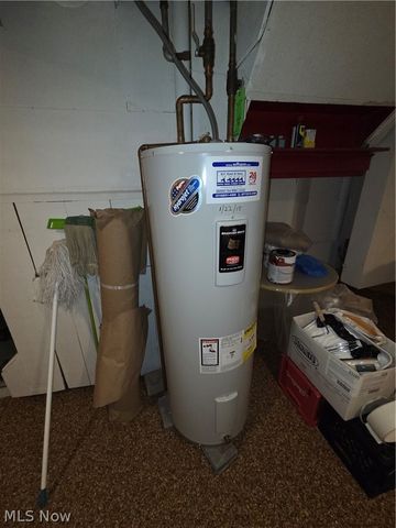 16305 Eldamere Avenue, Cleveland, OH 44128