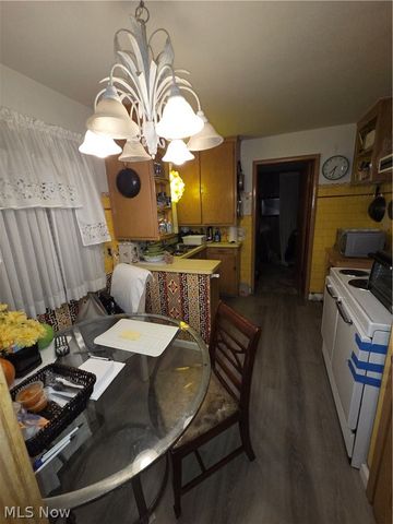 16305 Eldamere Avenue, Cleveland, OH 44128