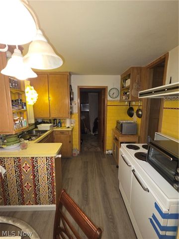 16305 Eldamere Avenue, Cleveland, OH 44128