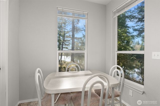 4 Lakeview Lane, South Bend, WA 98586