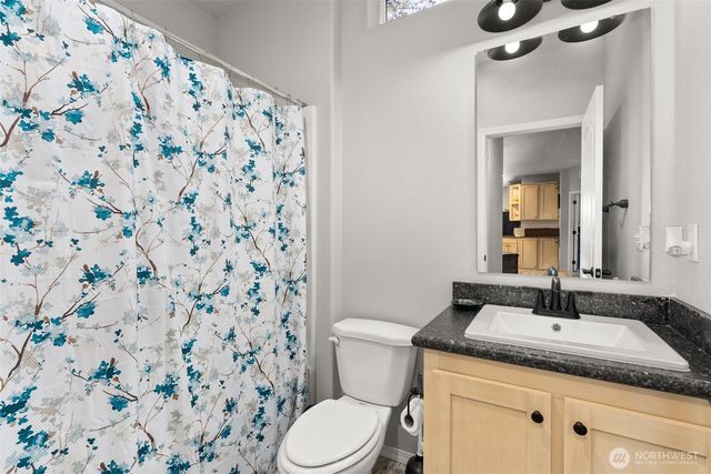 4 Lakeview Lane, South Bend, WA 98586