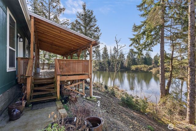 4 Lakeview Lane, South Bend, WA 98586