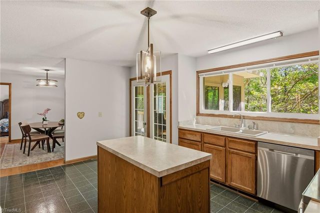 407 Grenham Road, Greensboro, NC 27455