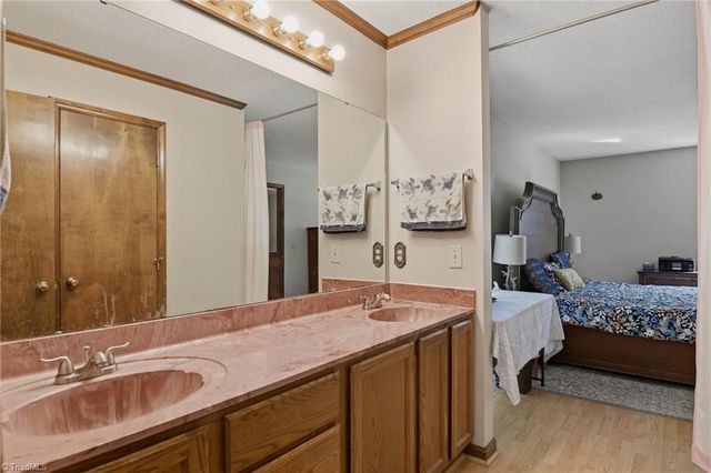 407 Grenham Road, Greensboro, NC 27455