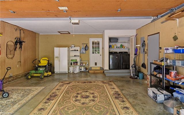 407 Grenham Road, Greensboro, NC 27455