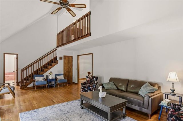 407 Grenham Road, Greensboro, NC 27455