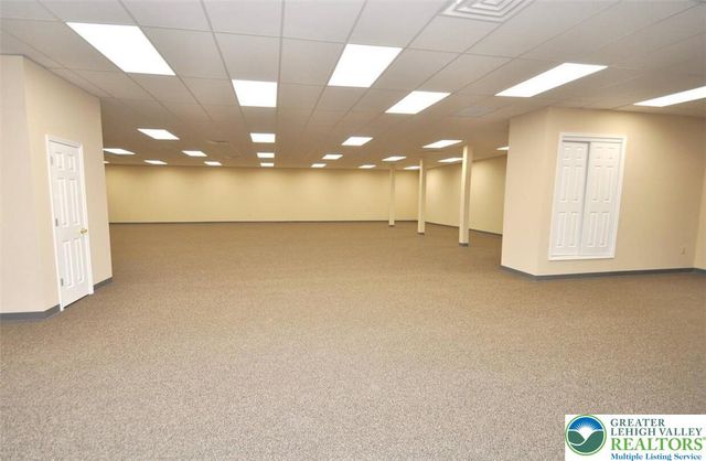 528 Seven Bridge Road 100A, Smithfield Twp, PA 18301