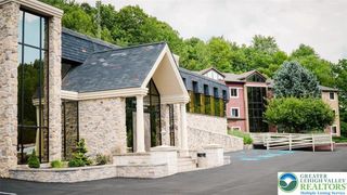 528 Seven Bridge Road 100A, Smithfield Twp, PA 18301