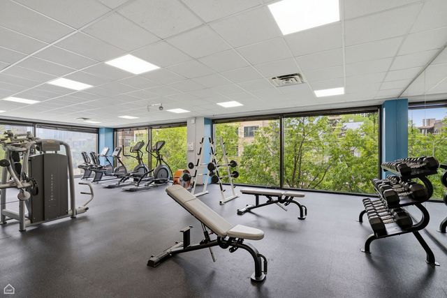 4343 N Clarendon Avenue 1812, Chicago, IL 60613