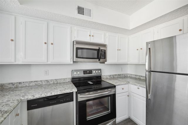 9839 Walnut Street 306, Dallas, TX 75243