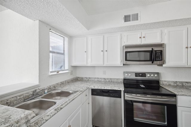 9839 Walnut Street 306, Dallas, TX 75243