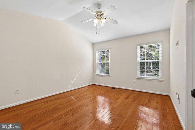 45553 READING TER, Sterling, VA 20166