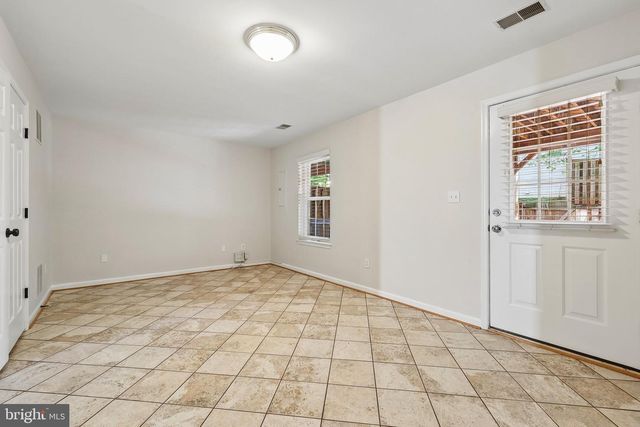 45553 READING TER, Sterling, VA 20166