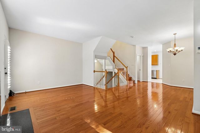 45553 READING TER, Sterling, VA 20166