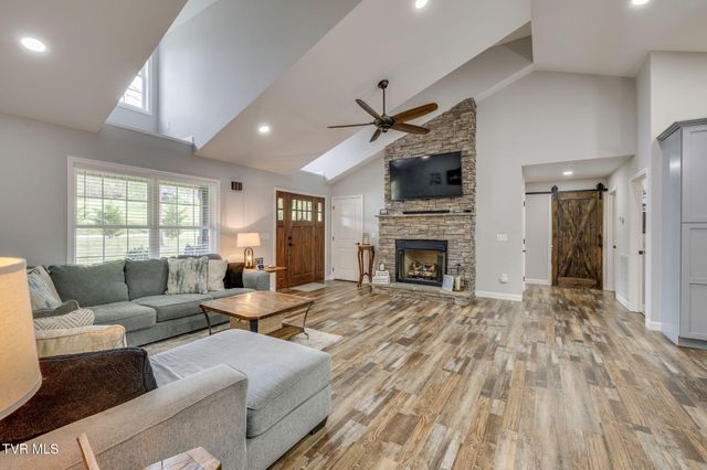 747 North Central Avenue, Church Hill, TN 37642