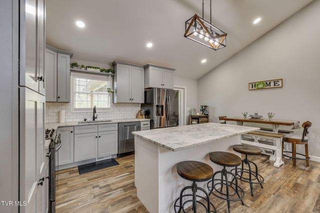 747 North Central Avenue, Church Hill, TN 37642