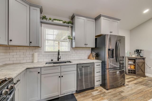 747 North Central Avenue, Church Hill, TN 37642