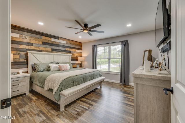 747 North Central Avenue, Church Hill, TN 37642