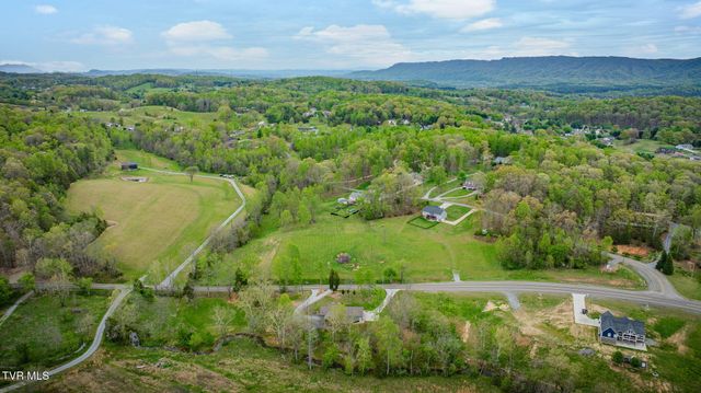 747 North Central Avenue, Church Hill, TN 37642