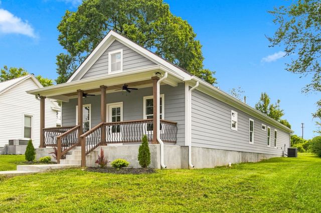 207 Scott St, Dickson, TN 37055