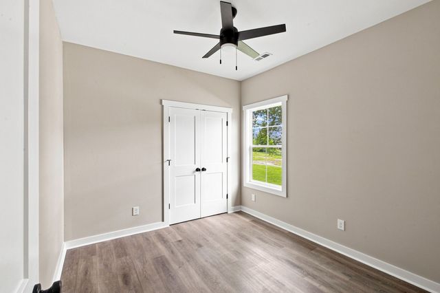 207 Scott St, Dickson, TN 37055