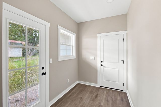 207 Scott St, Dickson, TN 37055