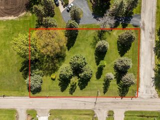 CLAIRVILLE ROAD, Oshkosh, WI 54904