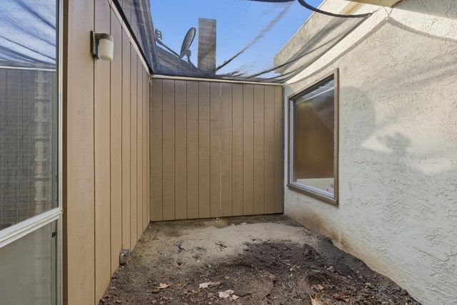 1937 Bur Oak Dr, Modesto, CA 95354