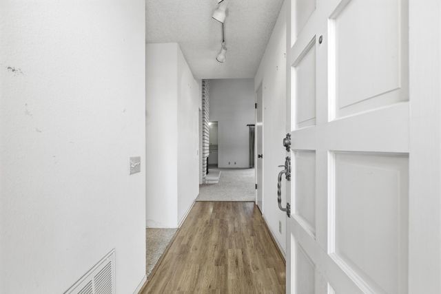 1937 Bur Oak Dr, Modesto, CA 95354