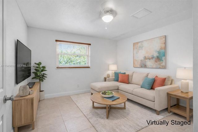 10510 SW 160th St, Miami, FL 33157