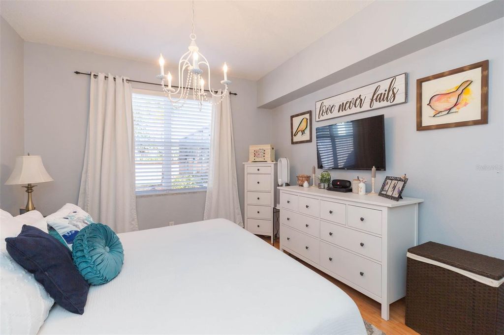 Image 21 of property listing at 7007 POTOMAC CIRCLE, Riverview, FL 33578