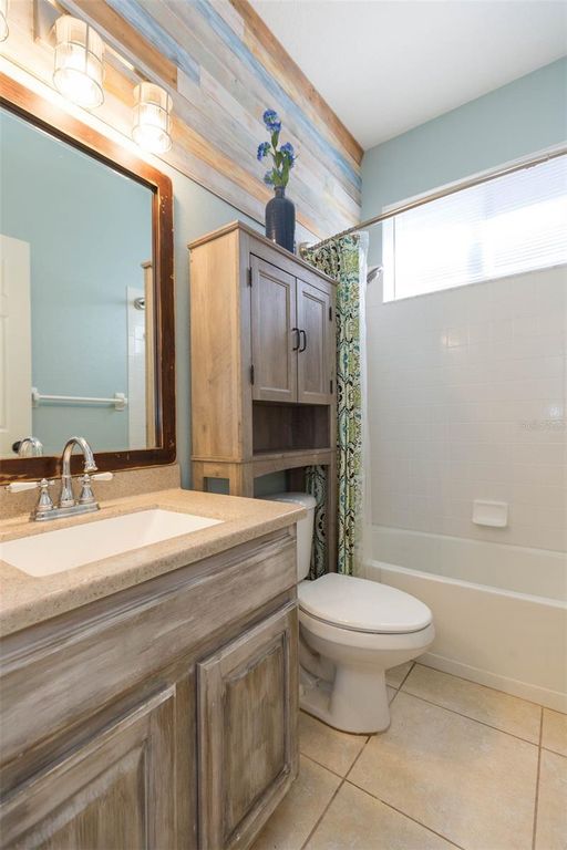 Image 30 of property listing at 7007 POTOMAC CIRCLE, Riverview, FL 33578