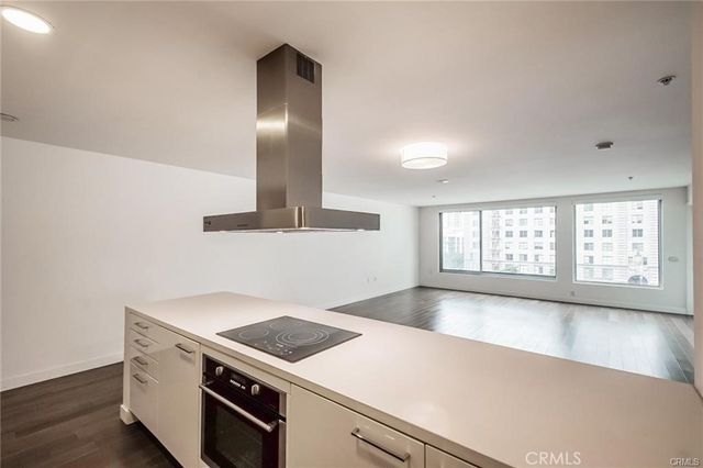 901 S Flower Street 616, Los Angeles, CA 90015