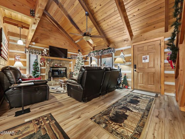 2653 Black Walnut Flats Road, Sevierville, TN 37862