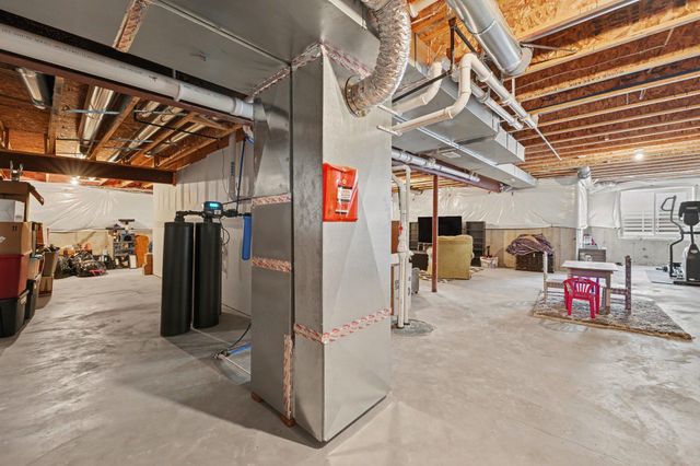 7787 W 105th Place, Crown Point, IN 46307