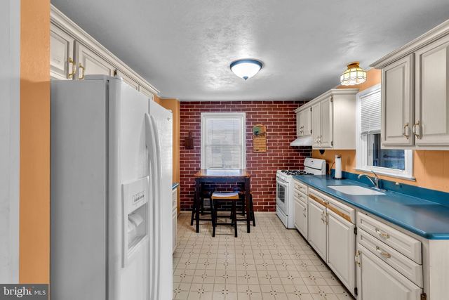74 ENGLEWOOD BLVD, Hamilton, NJ 08610