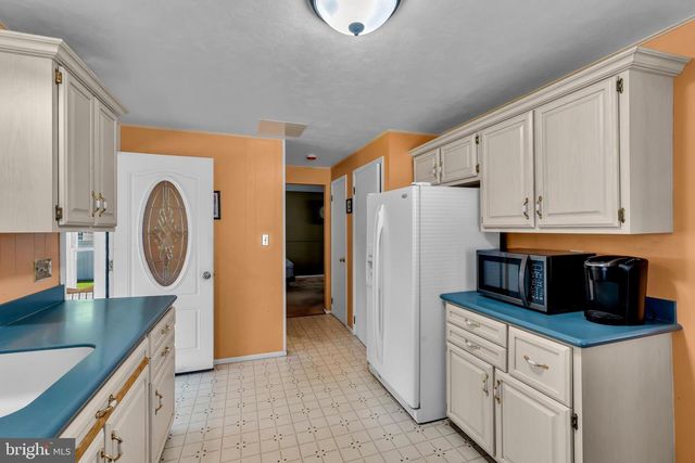 74 ENGLEWOOD BLVD, Hamilton, NJ 08610