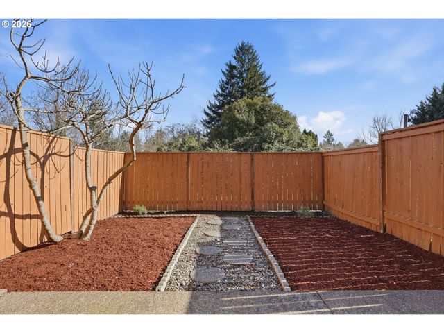 21770 Sw VINTNER Ln, Sherwood, OR 97140