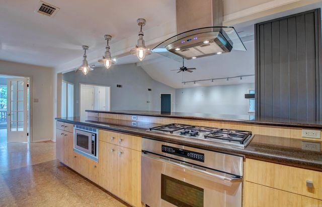 101 River Ridge Road, Little Rock, AR 72227