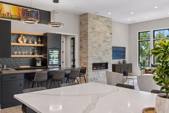 324 Hampton Street, Wayzata, MN 55391