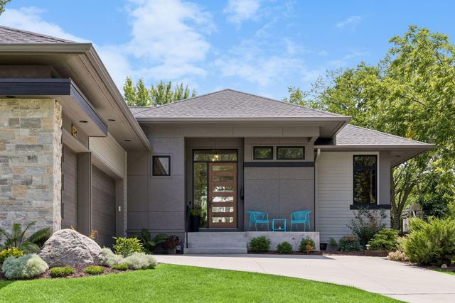 324 Hampton Street, Wayzata, MN 55391
