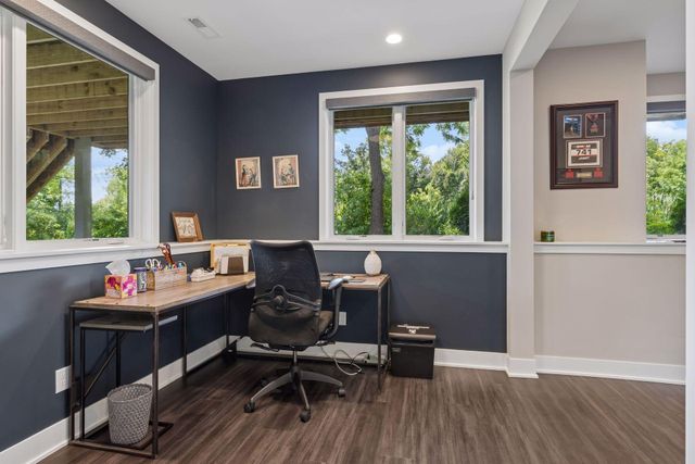 324 Hampton Street, Wayzata, MN 55391