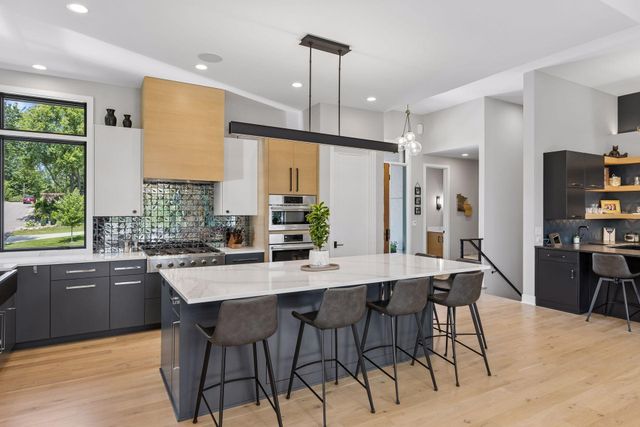 324 Hampton Street, Wayzata, MN 55391
