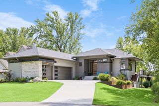 324 Hampton Street, Wayzata, MN 55391