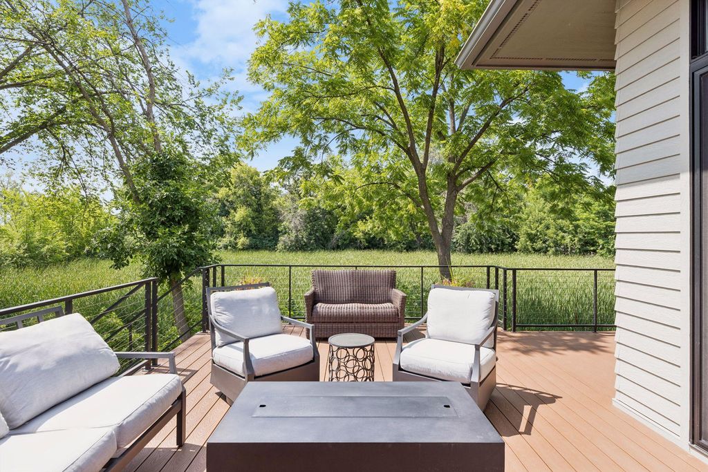 324 Hampton Street, Wayzata, MN 55391 — photo 3