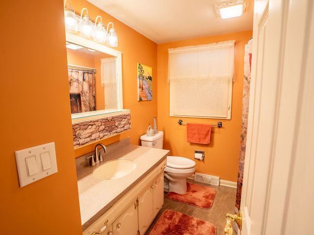 5619 ZEMVILLE Drive, Erie, PA 16509