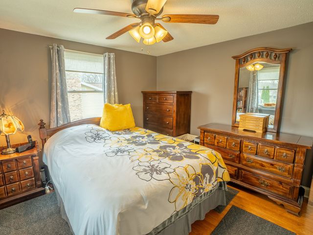 5619 ZEMVILLE Drive, Erie, PA 16509