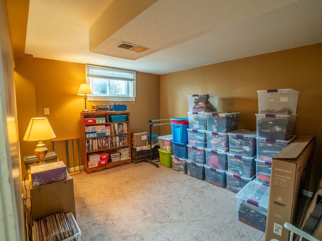 5619 ZEMVILLE Drive, Erie, PA 16509