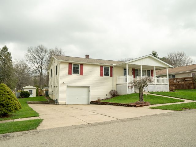 5619 ZEMVILLE Drive, Erie, PA 16509